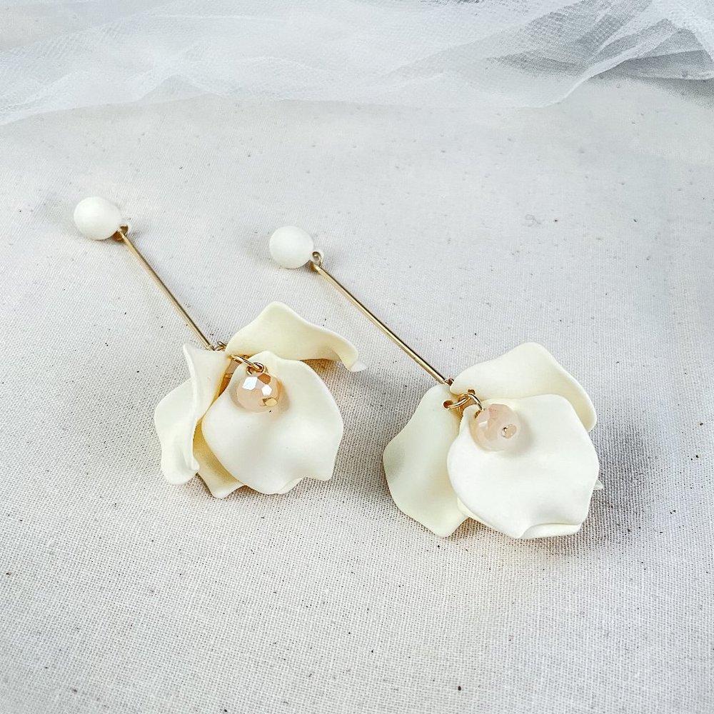 "Petunia" Flower Droplet Earrings